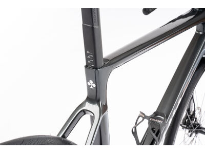 COLNAGO V4 Disc 2025 Complete Road Bike Ultegra Di2 12 Speed Black Grey, VDDK click to zoom image