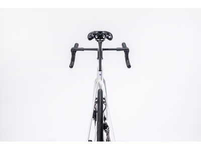 COLNAGO V5rs Disc 2025 Carbon Road Complete Bike Dura Ace Di2 White Blue click to zoom image