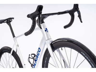 COLNAGO V5rs Disc 2025 Carbon Road Complete Bike Ultegra Di2 White Blue click to zoom image