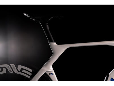 COLNAGO Y1rs Disc 2026 Carbon TT Aero Bike Ultegra Di2 click to zoom image