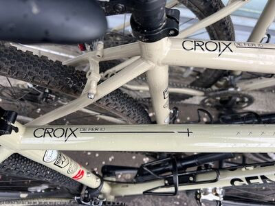 GENESIS Croix De Fer 10 Sand Medium MD Sand click to zoom image