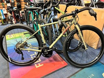 GENESIS Croix De Fer 30 XSmall X Small Pavement  click to zoom image